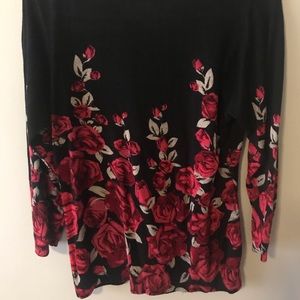 Black 3/4 sleeved sweater